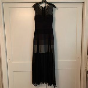 Gorgeous Long Black BCBG Gown Medium